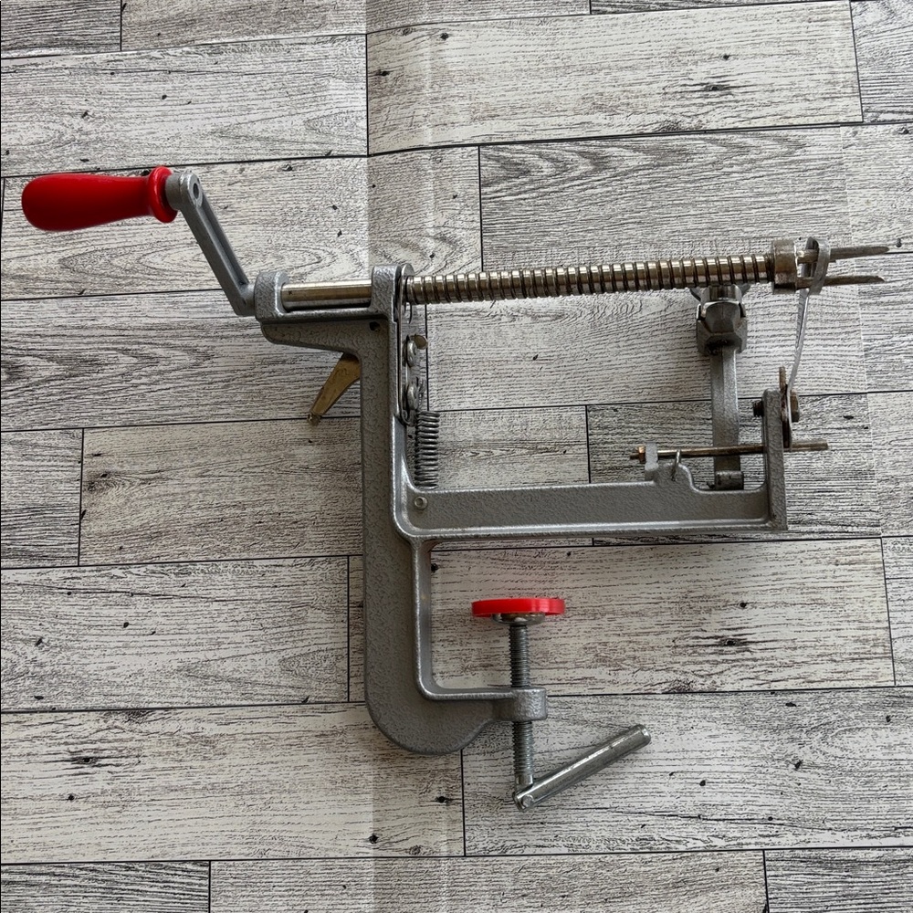 Pampered Chef Apple Peeler Corer & Slicer *For Parts*‎